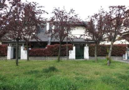 Villetta a schiera in residenziale in Via Corinna Bruni 29
