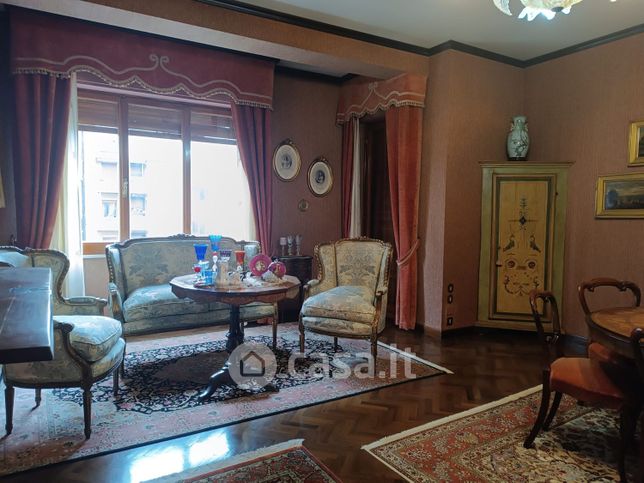 Appartamento in residenziale in Via Jacopone da Todi