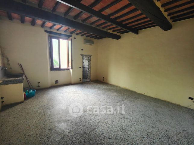 Appartamento in residenziale in Via Marzia