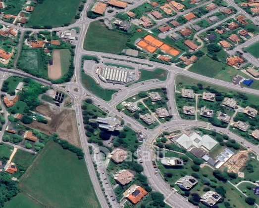 Terreno agricolo in commerciale in Viale Europa Unita