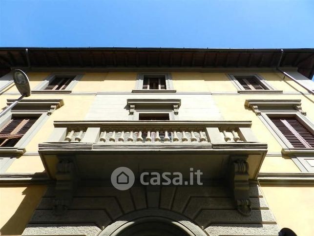 Appartamento in residenziale in Via dei della Robbia