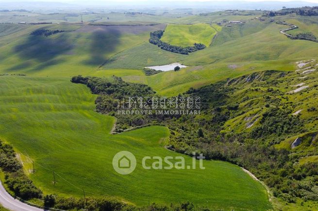 Terreno agricolo in commerciale in Via Lauretana