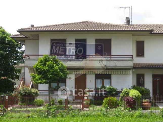 Appartamento in residenziale in Piazza IV Novembre 5