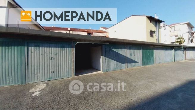 Box/posto auto in residenziale in Via Torino 66