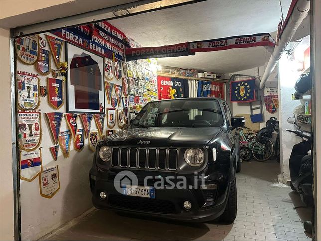 Garage/posto auto in residenziale in Via Capellaro