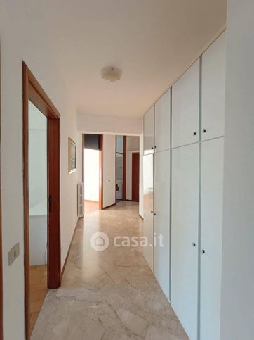 Appartamento in residenziale in Via Papiria