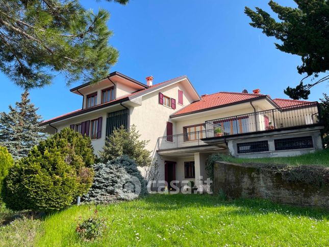 Villa in residenziale in Località Costa 1