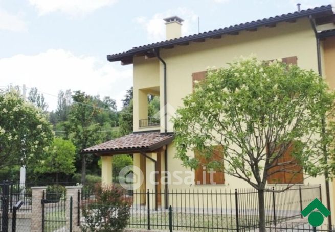 Villetta a schiera in residenziale in Via per Montegibbio