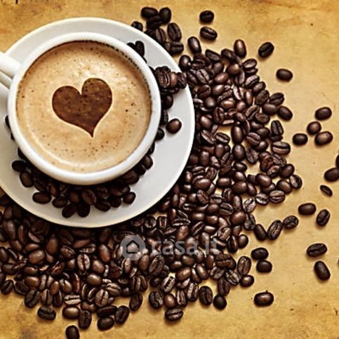 Attivitã /licenza (con o senza mura) in commerciale in Via Prenestina