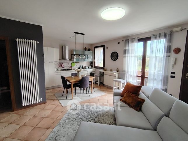 Appartamento in residenziale in Via Sabbadin 105