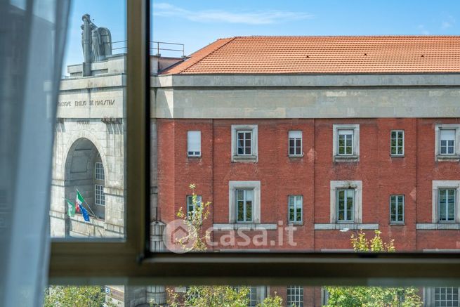 Appartamento in residenziale in Viale Papiniano 59