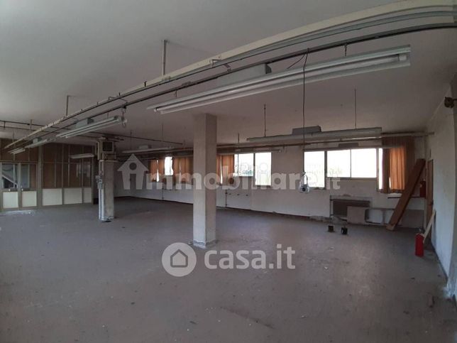 Capannone in commerciale in Vicolo Casette 9
