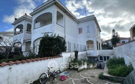 Appartamento in residenziale in Via Emiliá