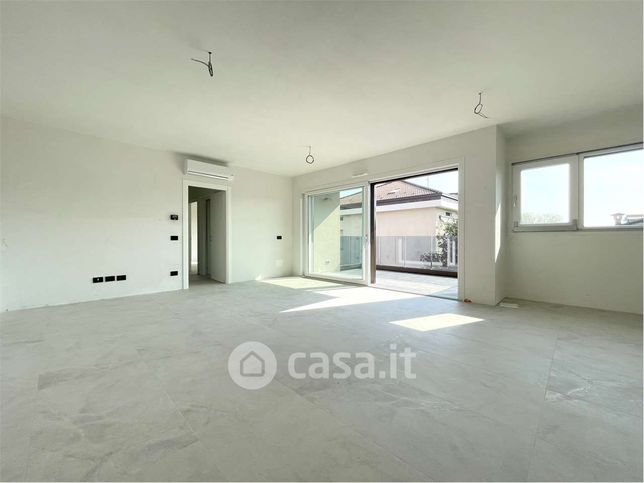 Appartamento in residenziale in Via San Lazzaro