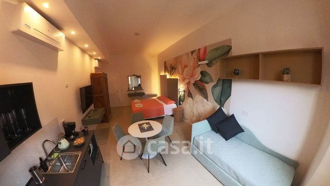Appartamento in residenziale in Via Altabella 1