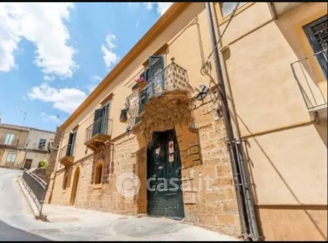 Box/posto auto in residenziale in Via Bonifacio