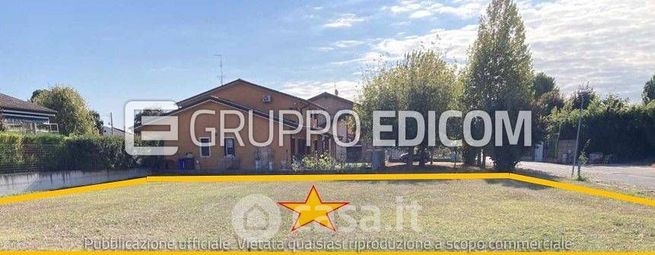 Terreno agricolo in commerciale in Via Don Carlo Bellini