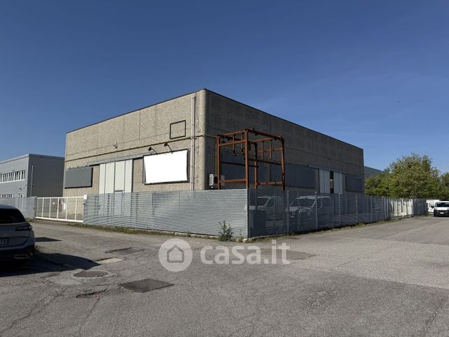 Capannone in commerciale in Via dell'Industria 10 -7