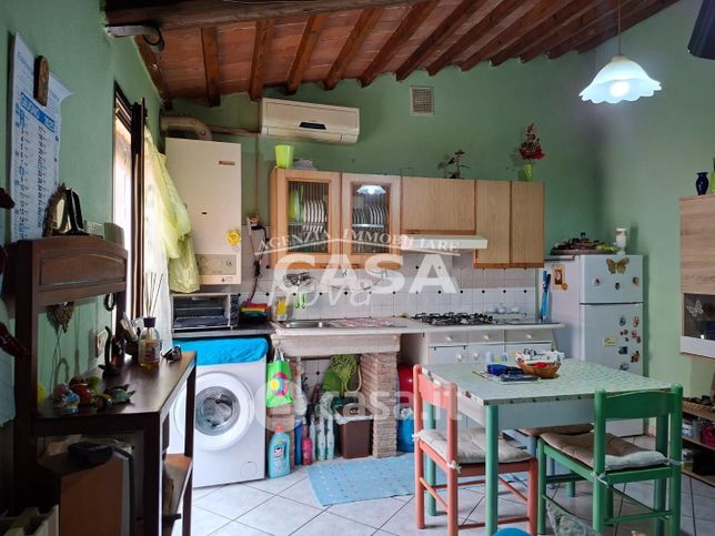 Appartamento in residenziale in Via Polidori 7
