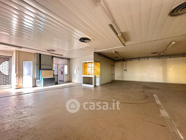 Capannone in commerciale in Frazione Camazzole 21