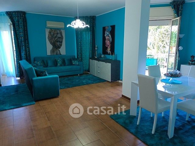 Appartamento in residenziale in Via Costantino 28