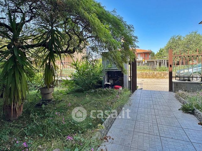 Villetta a schiera in residenziale in Via Don Giovanni Bosco 11