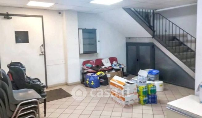 Capannone in commerciale in Via Roccamotore