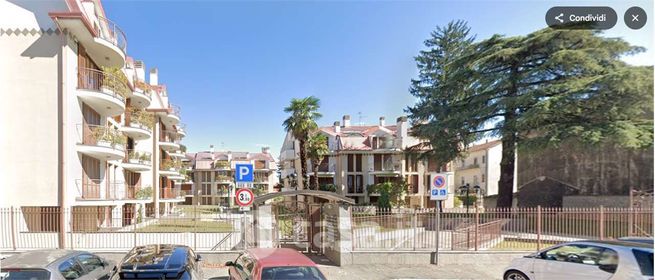 Appartamento in residenziale in Via Angelo Curioni 6