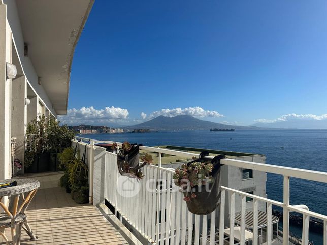 Appartamento in residenziale in Via Mergellina