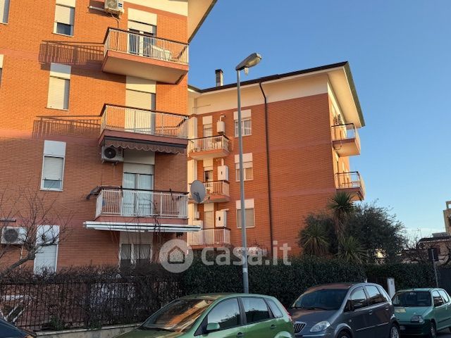 Appartamento in residenziale in Via Lestra di Capogrosso 12