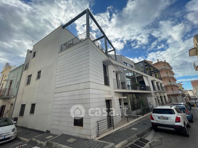 Appartamento in residenziale in Via Q. Sella 31