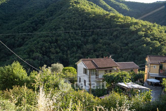 Casa indipendente in residenziale in Località Sant'Andrea di Foggia