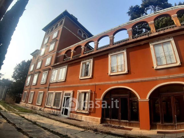 Villa in residenziale in 