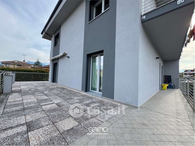 Appartamento in residenziale in Via Candela 26