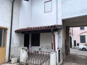Casa indipendente in residenziale in Via Secondo Bonacossa 101