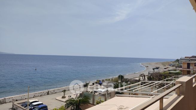 Appartamento in residenziale in Nazionale 321