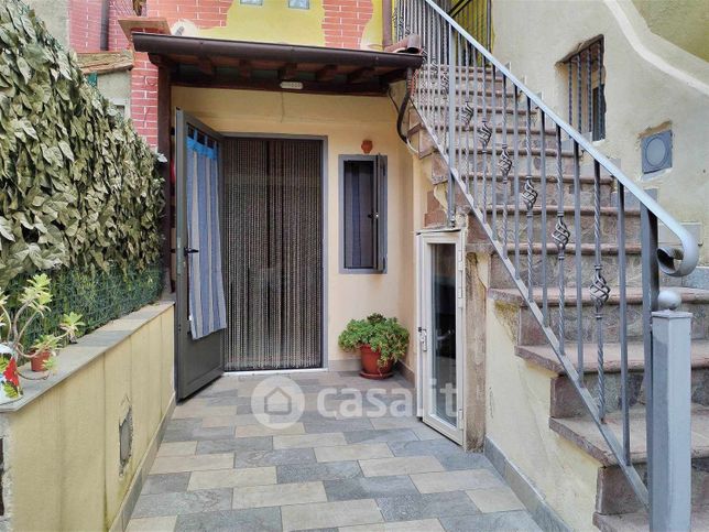 Casa indipendente in residenziale in Via Luigi Magi 10