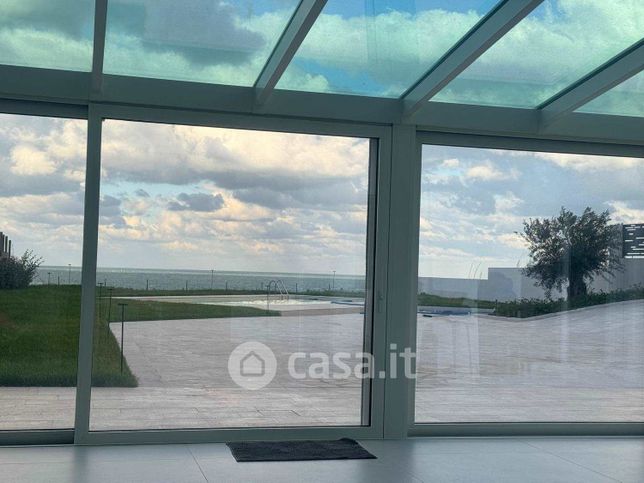 Casa indipendente in residenziale in Piazza Olimpia 1A