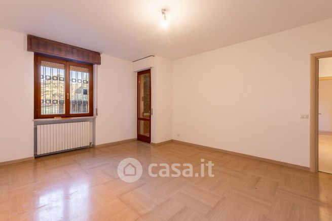 Appartamento in residenziale in Via Cesiolo 20