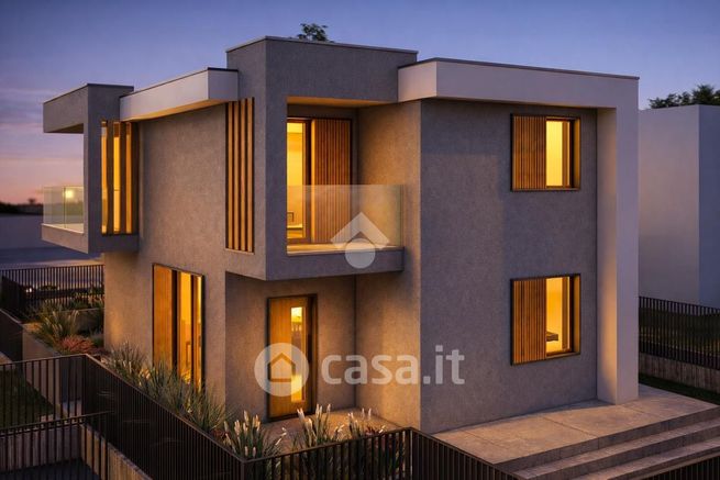 Terreno edificabile in residenziale in Via Peschiera