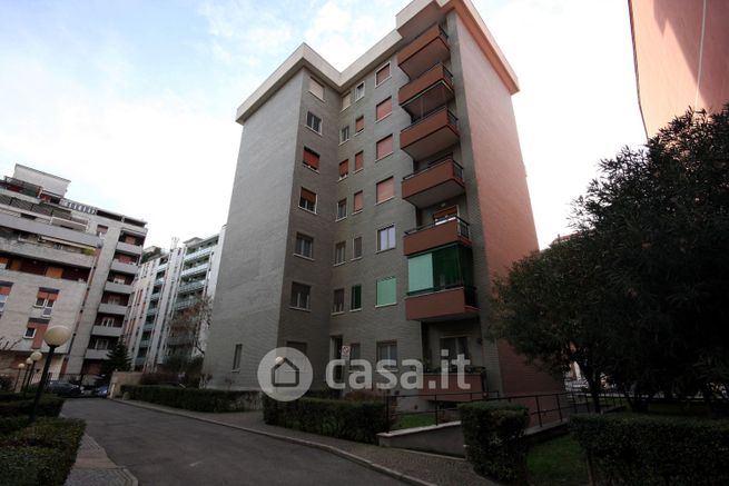 Appartamento in residenziale in Via Verbano 7