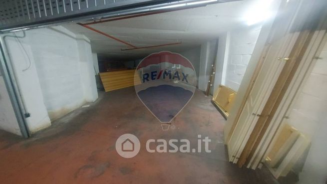 Garage/posto auto in residenziale in Via delle Salvinie 6