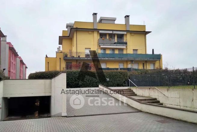 Appartamento in residenziale in Via Giuseppe Di Vittorio 10