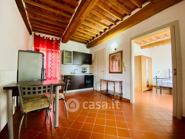 Appartamento in residenziale in Via di Montecarlo 144