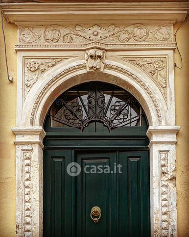 Casa bi/trifamiliare in residenziale in Via Francesco Azzolini
