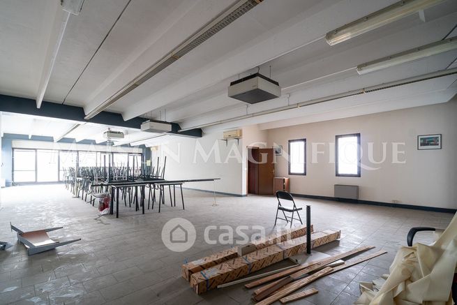 Ufficio in commerciale in Via Eridania