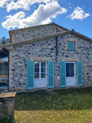 Casa bi/trifamiliare in residenziale in Località Cappuccini 5