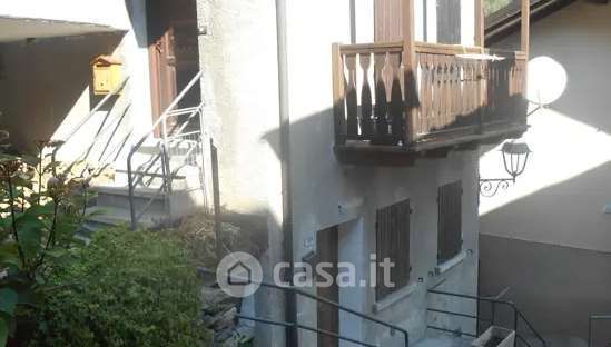 Appartamento in residenziale in Frazione Runaz 129