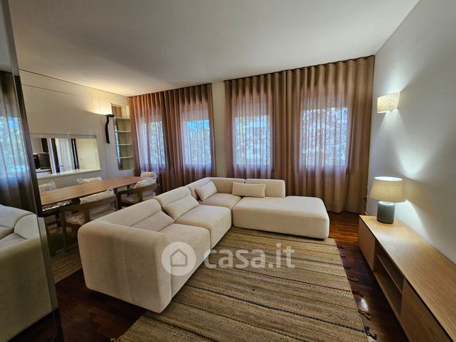 Appartamento in residenziale in Via Giuseppe Jappelli