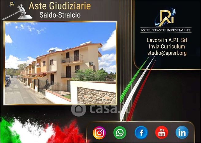 Villetta a schiera in residenziale in Via Grazia Deledda 50